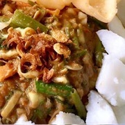 Sweet Savory Pecel Rice Cakes