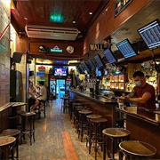 Dow Jones Bar, Barcelona