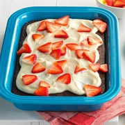1997: Cola Cake With Strawberries & Cream