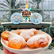 Pumpkin Spice Beignets