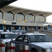 Newark Liberty International Airport (EWR)
