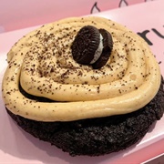 Crumbl Cookies Pumpkin Oreo Cheesecake Cookie