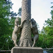 Key Underwood Coon Dog Cemetery