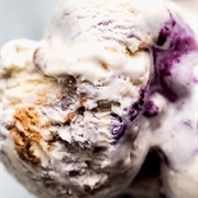 Blueberry Crumble Ice Cream