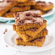 Pumpkin Snickerdoodle Snack Cake