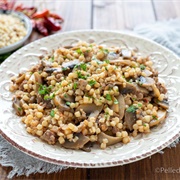 Fregola Con Funghi E Salsiccia