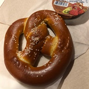 Salted Caramel-Stuffed Pretzel