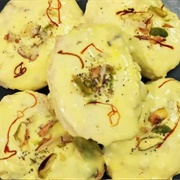 Pistachio Malai Chop