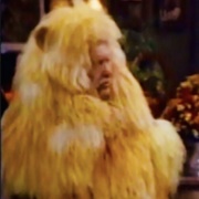 Cowardly Lion (George, Newhart)