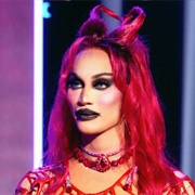 Kerri Colby (Queer, Trans Woman, She/Her)