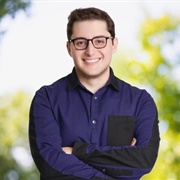 Noah Arbit (Gay, He/Him)