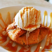 Caramel Apple Pie a La Mode