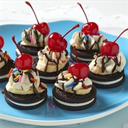 Oreo Cheesecake Banana Split Bites