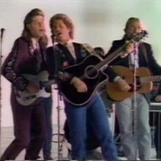 She Don't Love Nobody - Desert Rose Band