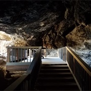Lovelock Cave