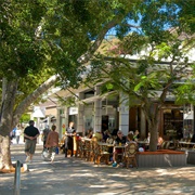Hastings Street, Noosa, Australia