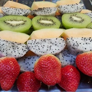 Strawberry Kiwi Mango &amp; Dragonfruit Platter