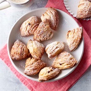 24 Sfogliatelle W/2 Fillings