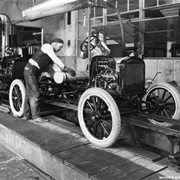 1 Millionth Ford Car Rolls off the Assembly Line 1915