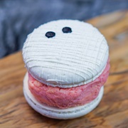 Mummy Macaron
