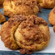 Cinnamon Crunch Pumpkin Knot