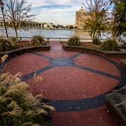 Rousakis Plaza Echo Square