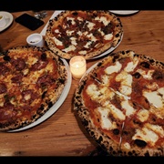Ken's Artisan Pizza (Portland)