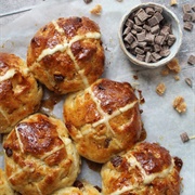 Salted Caramel Hot Cross Buns