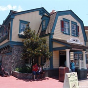 Columbia Harbour House
