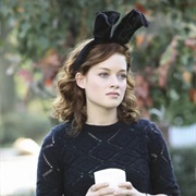 Bunny (Tessa, Suburgatory)