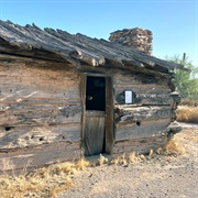 The Flying "V" Cabin