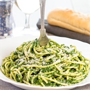 Cheesy Spinach and Pesto Spaghetti