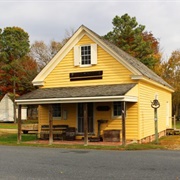 Bucktown Village Store