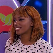 Iza (Demisexual, She/Her)