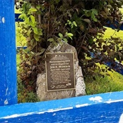 Old Pitt's Burial Site