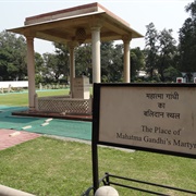 Visit a Famous Assassination Site