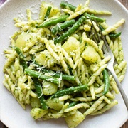 Trofie With Pesto, Green Beans and Potato