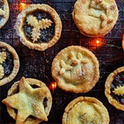 Plum Pear and Cinnamon Mince Pie
