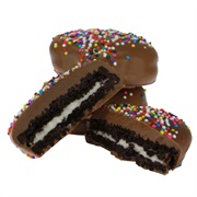 Wilbur Chocolate Milk Chocolate Covered Oreo With Sprinkles