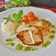 Mushrooms With Rice and Cherry Tomatoes