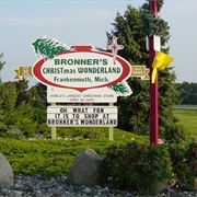 Bronner's Christmas Wonderland