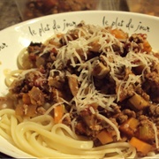 Quorn Spaghetti Bolognese With Grated Cheddar Cheese