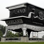 The World's Largest Stove (Permanently Closed)