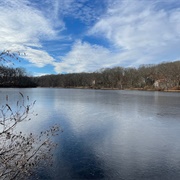 Mono Pond State Park