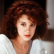 Elizabeth Perkins