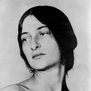 Stella Bloch