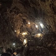 Grotte De Dinant La Merveilleuse
