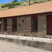 Stonehouse in Reeder's Alley