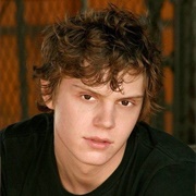 Evan Peters