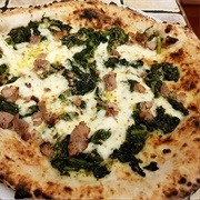 Pizza Salsiccia E Friarielli